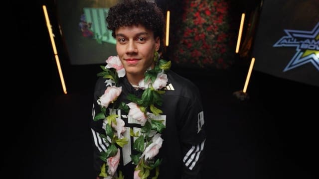 NBC Sports Faletau Satuala All American Bowl Player Bump